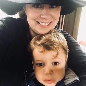 Meet your Posher, Jennifer